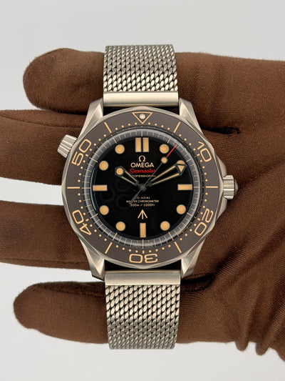 2026 Omega Seamaster Diver 300M Omega Co-Axial Master Chronometer 007 Edition 42mm Titanium 210.90.42.20.01.001