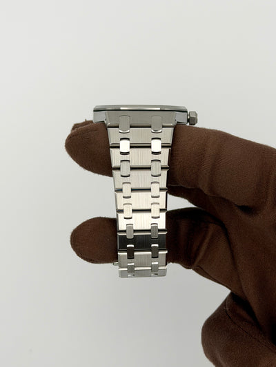 2014 Audemars Piguet Royal Oak Quartz Ladies 33mm Stainless Steel 67651ST.ZZ.D002CR.01