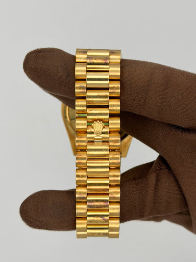 2007 Rolex Day-Date 36 New Style "Fat" Buckle 36mm Yellow Gold 118238