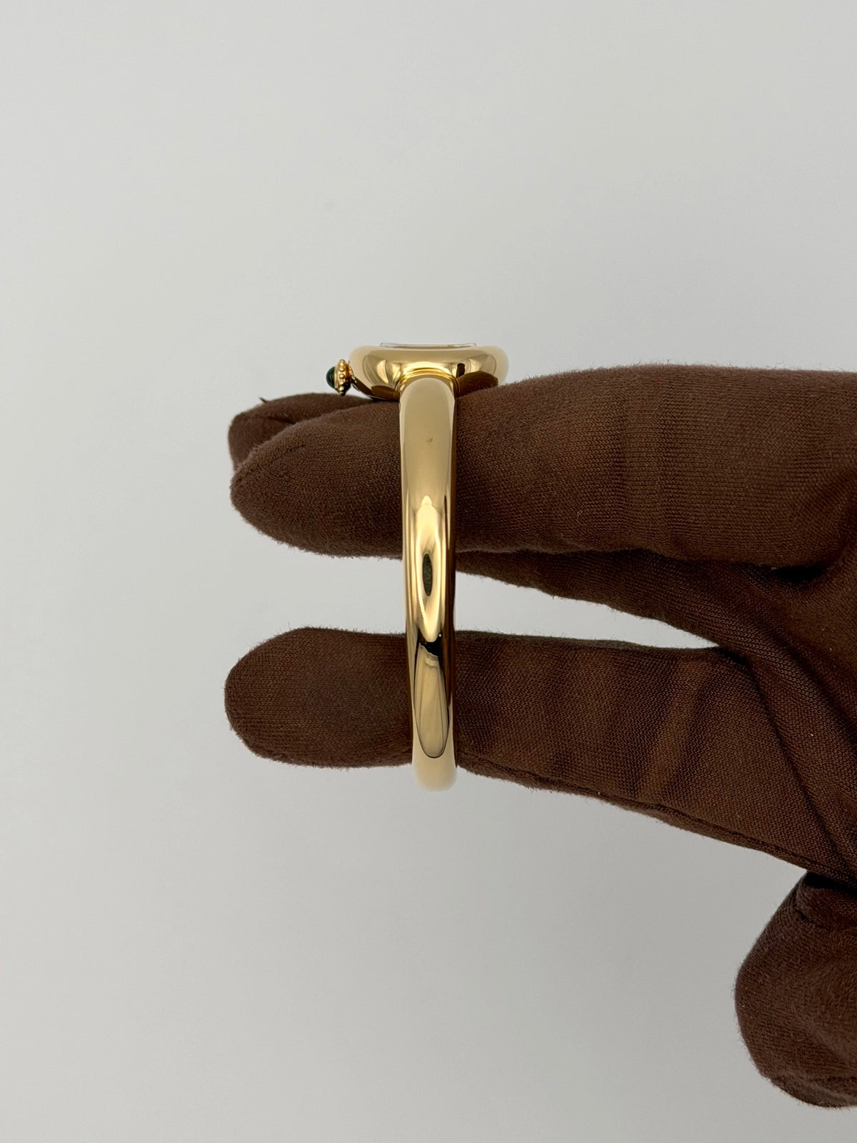 2026 Cartier Baignoire Mini Size 15 24.6 mm x 18.7 mm Yellow Gold WGBA0077
