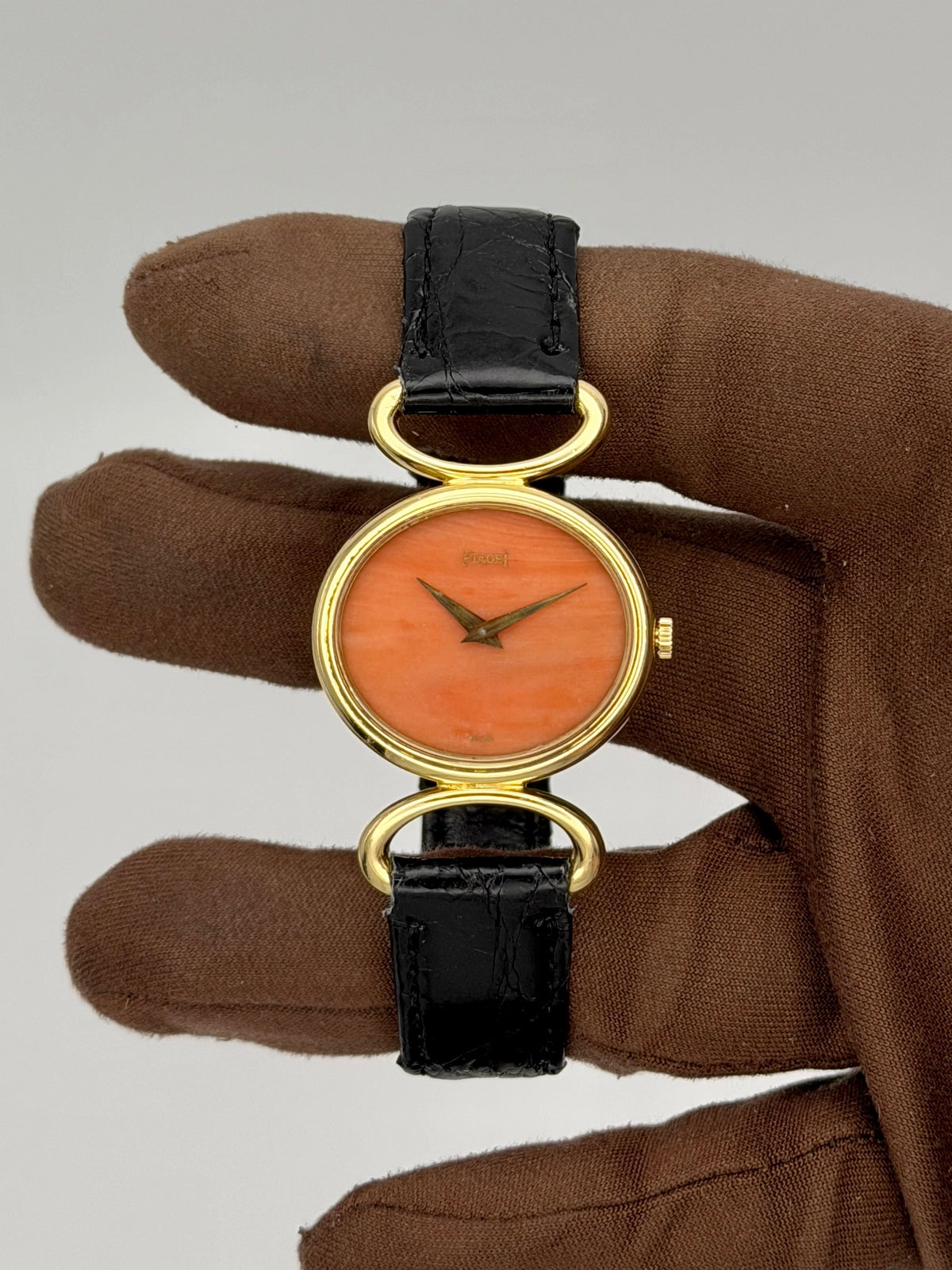 1977 Piaget Anneaux/Ovale Coral 27mm Yellow Gold 9802 D