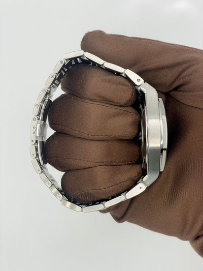 2025 Girard-Perregaux Laureato Chronograph 42mm Stainless Steel 81020-11-631-11A