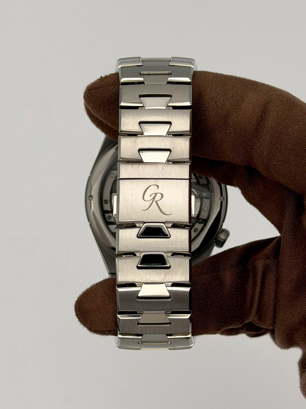 2024 Romain Gauthier C by Romain Gauthier 41mm Titanium MON00581