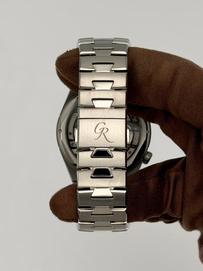 2024 Romain Gauthier C by Romain Gauthier 41mm Titanium MON00581