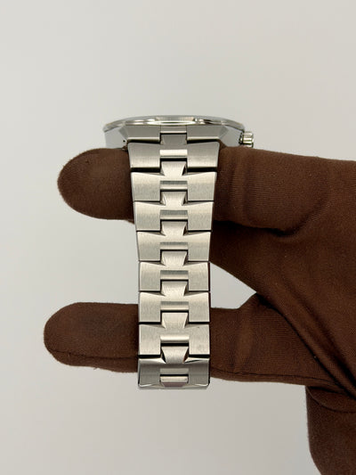 2025 Vacheron Constantin Overseas 41mm Stainless Steel 4520V/210A-B128