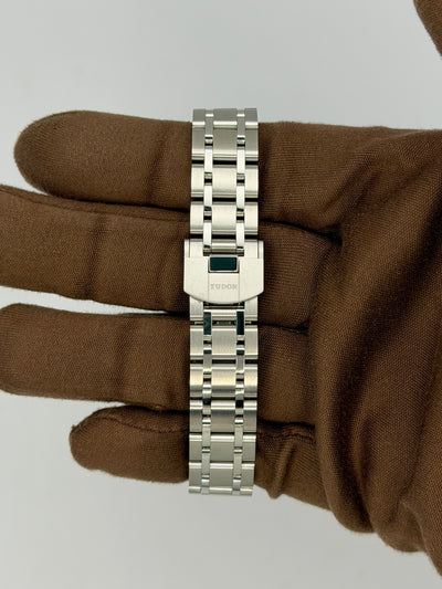2025 Tudor Royal 28mm Stainless Steel M28300-0010