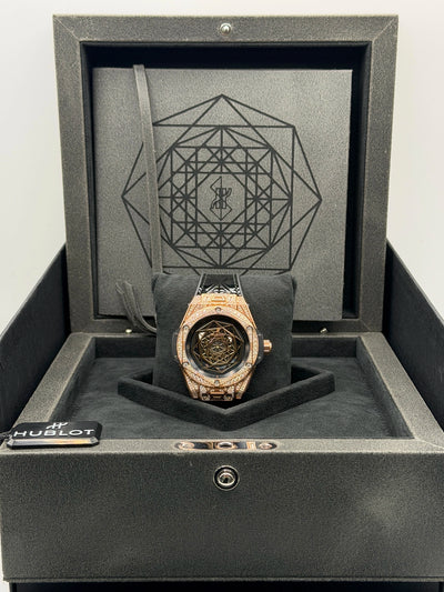 2026 Hublot Big Bang Sang Bleu 39mm King Gold 465.OS.1118.VR.1704.MXM18