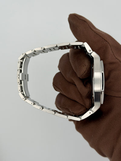 2023 Girard-Perregaux Laureato 42mm Stainless Steel 81010-11-431-11A