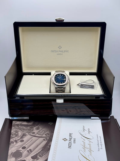 2026 Patek Philippe Nautilus - Date - Sweep Seconds 41mm White Gold 5811/1G-001