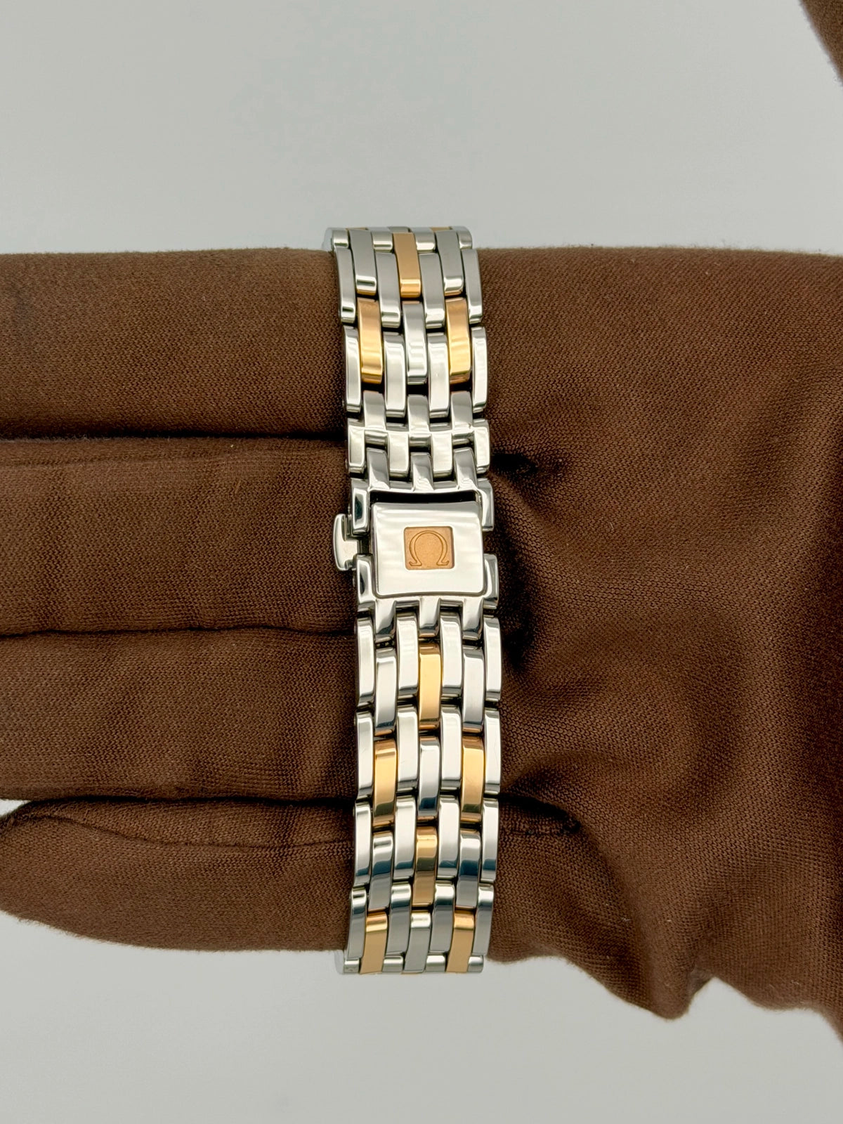 Omega De Ville Prestige Butterfly 424.25.27.60.52.001 — photo 7 of 9