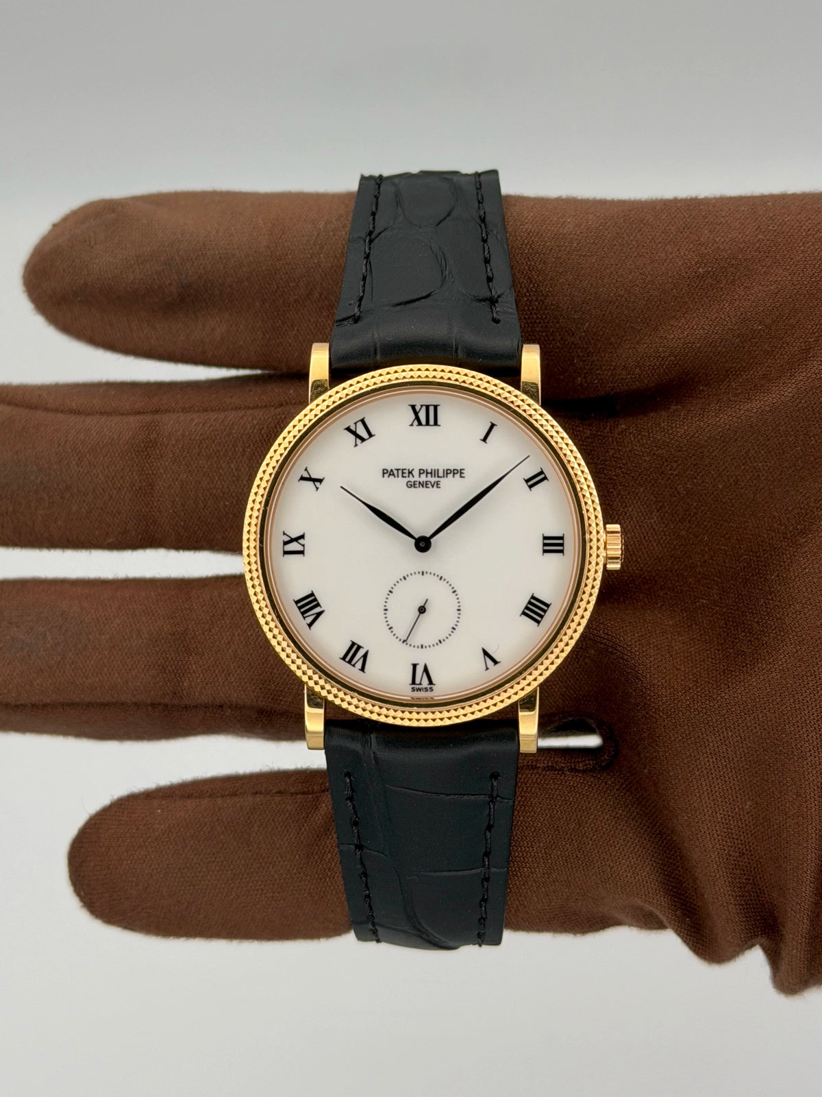 Patek Philippe Calatrava 33mm 18k Yellow Gold 3919J-001