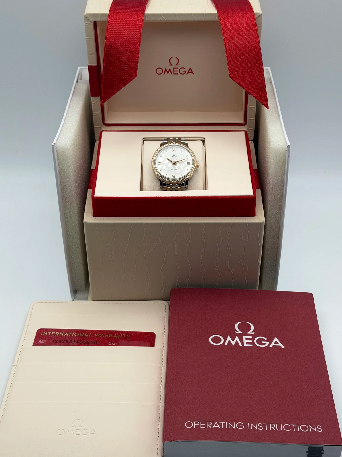 Omega De Ville Prestige Butterfly 424.25.33.60.52.001 — photo 9 of 9