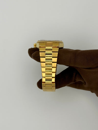 1984 Rolex Day-Date Oysterquartz Burlwood 36mm Yellow Gold 19018