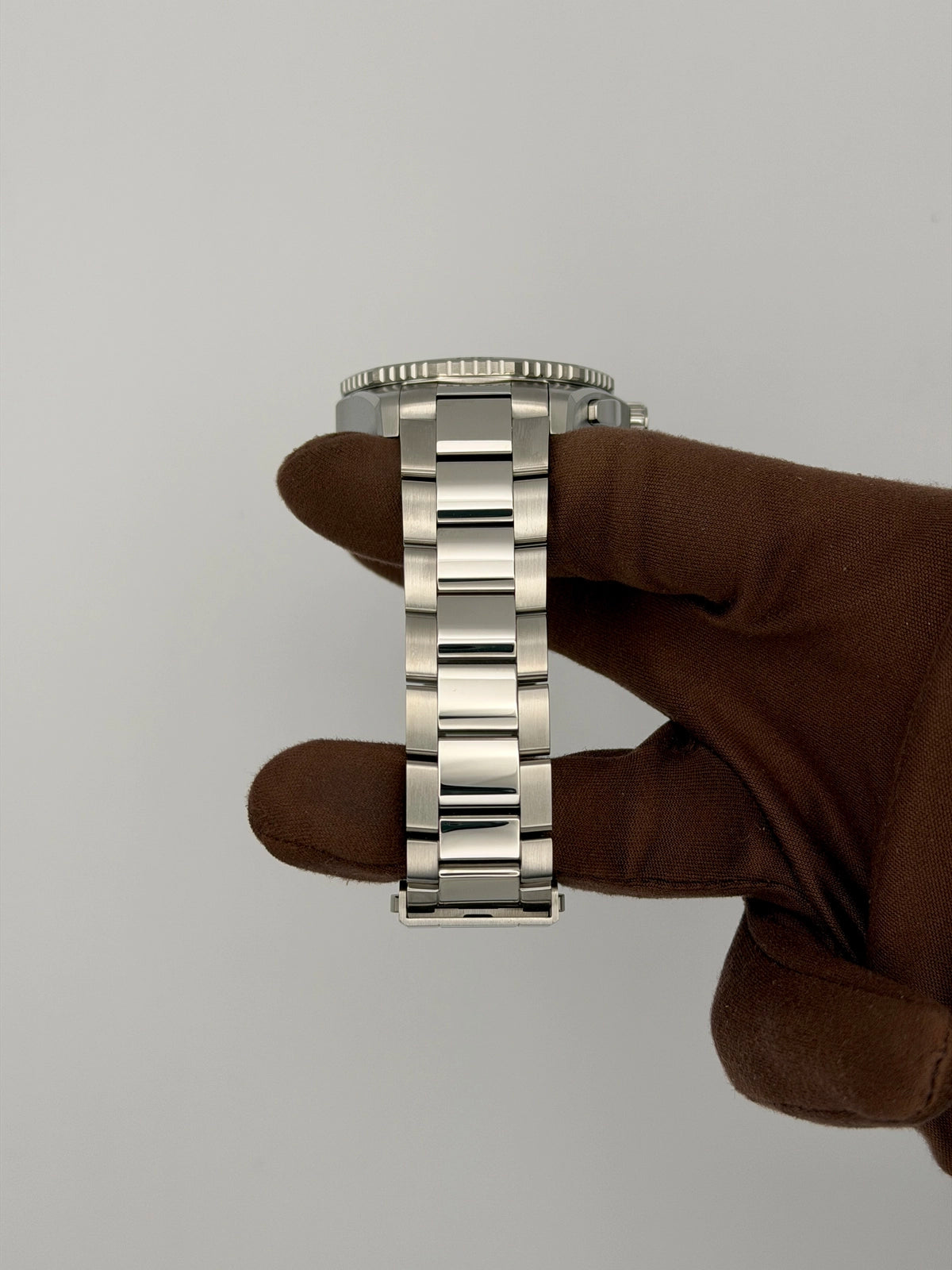 2026 TAG Heuer Aquaracer Professional 200 Date Quartz 40mm Stainless Steel CBP1110.BA0627