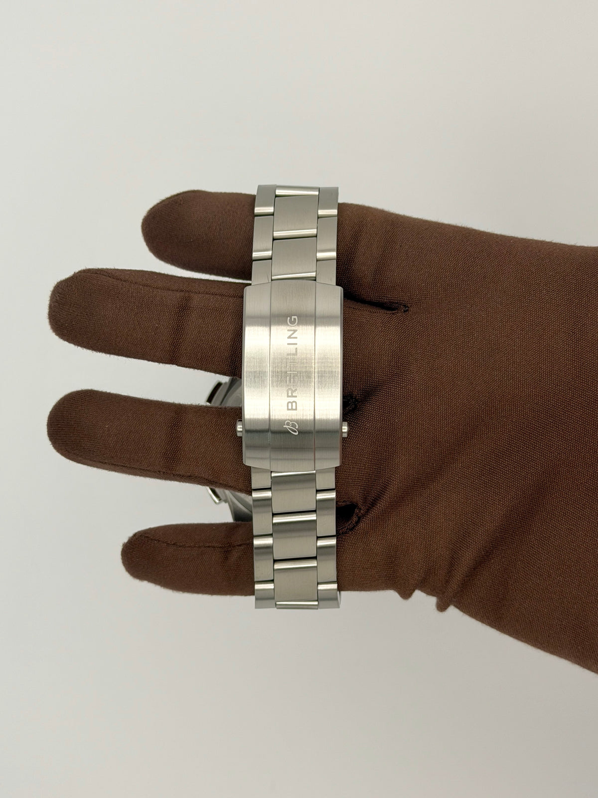 2026 Breitling Avenger B01 Chronograph 44mm Stainless Steel AB0147101A1A1