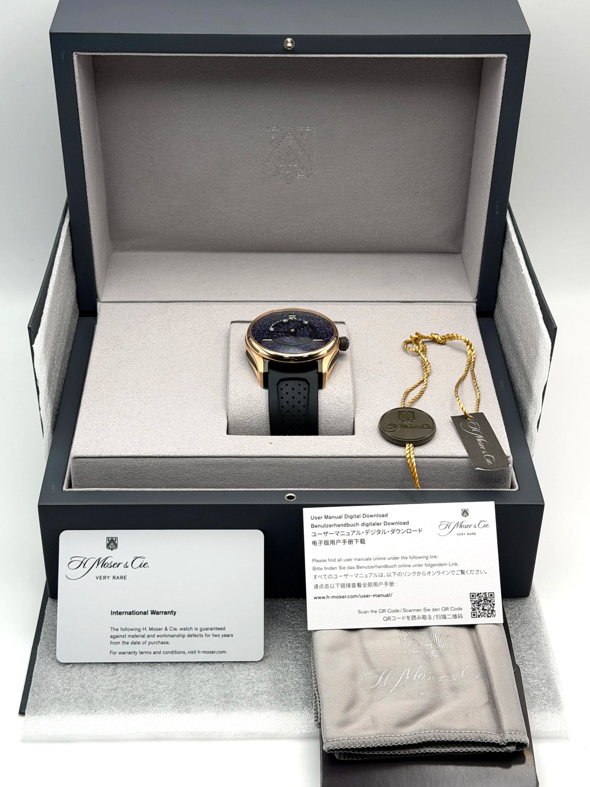 H. Moser & Cie. Pioneer Flying Hours Aventurine 3240-0900 — photo 8 of 8