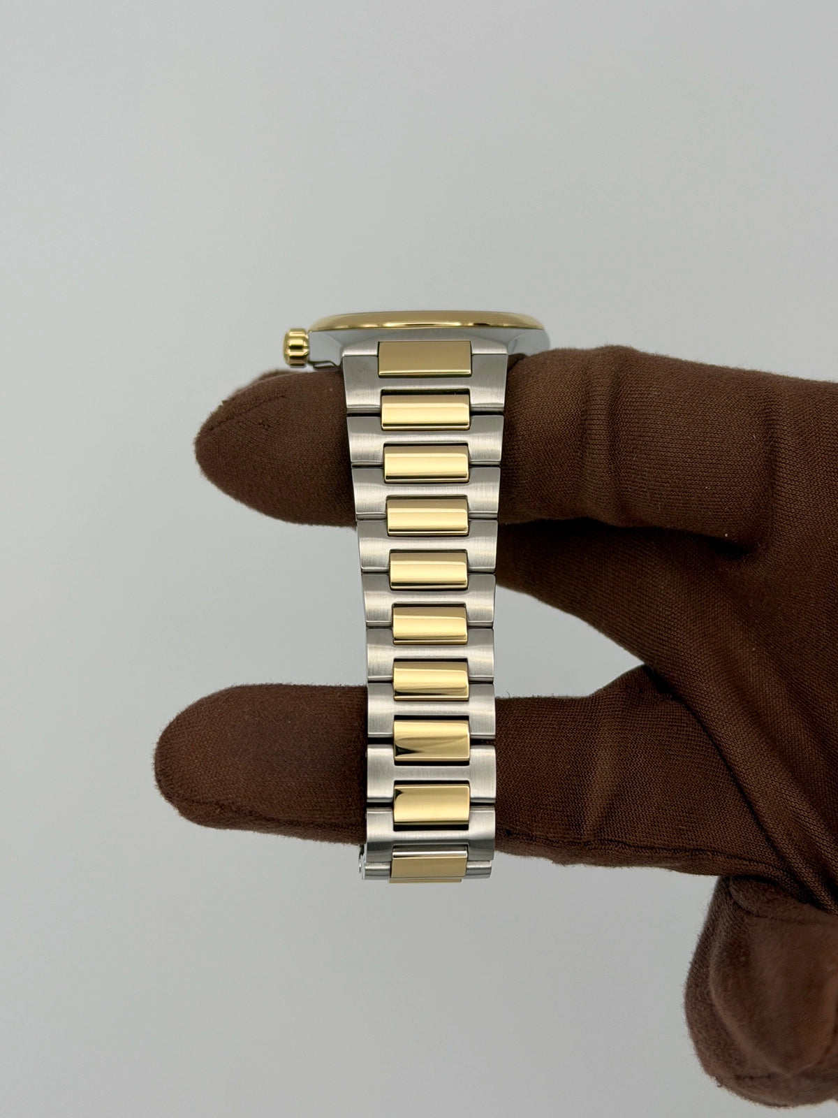 2026 Frederique Constant Highlife Ladies Quartz 31mm Stainless Steel FC-240VD2NH3B