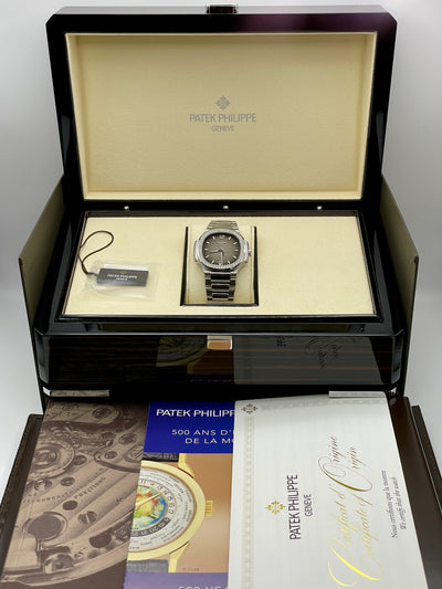 2025 Patek Philippe Ladies Nautilus 35mm Stainless Steel 7118/1200A-011