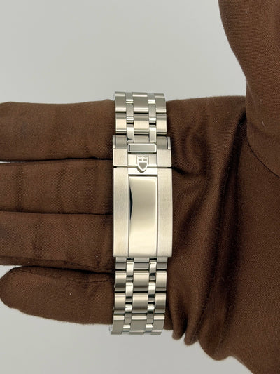 2026 Tudor Royal 40mm Stainless Steel M2840D1A0-0003