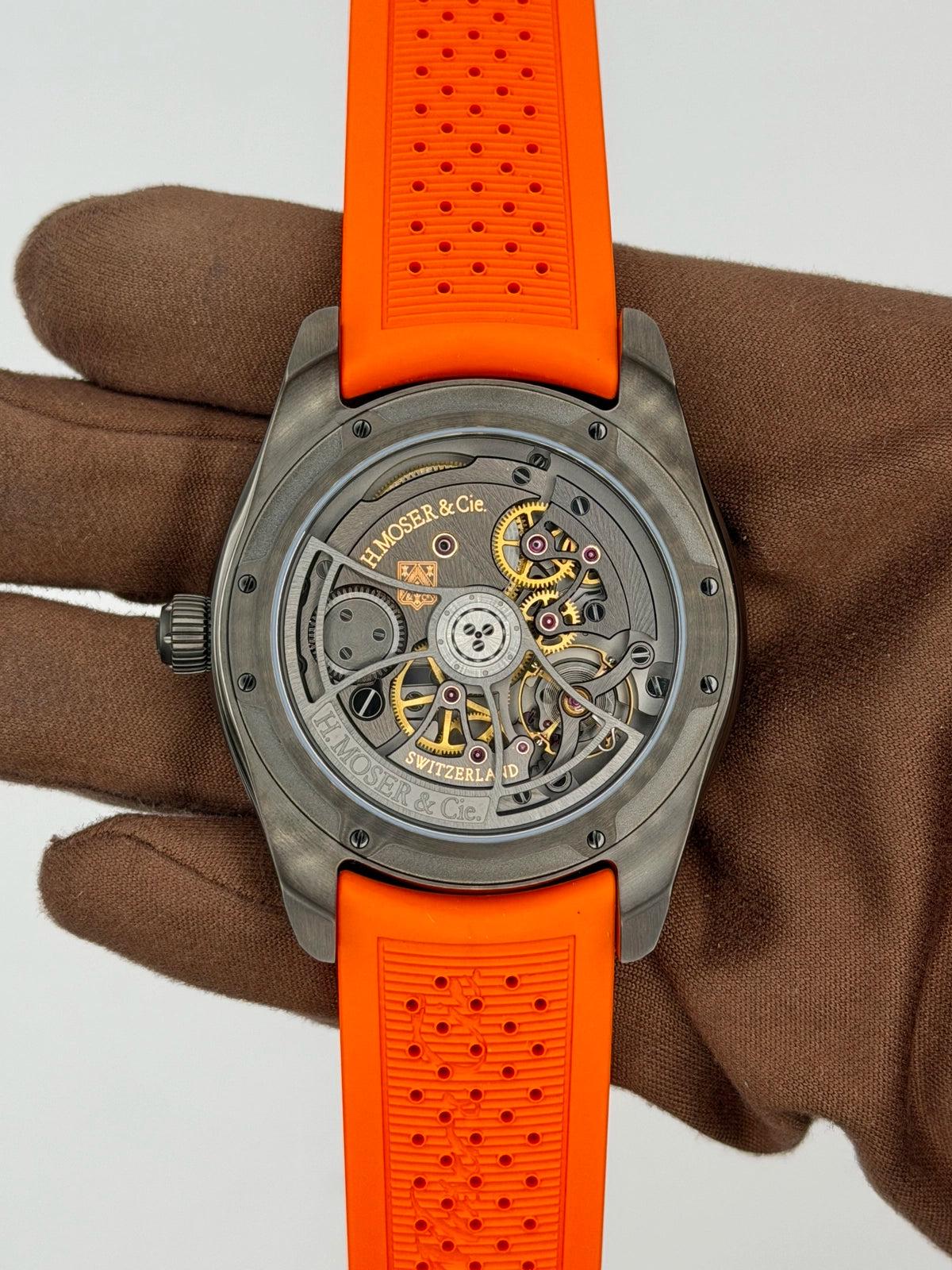 H. Moser & Cie. Pioneer Centre Seconds Spiced Aqua 3201-1205 — photo 4 of 8