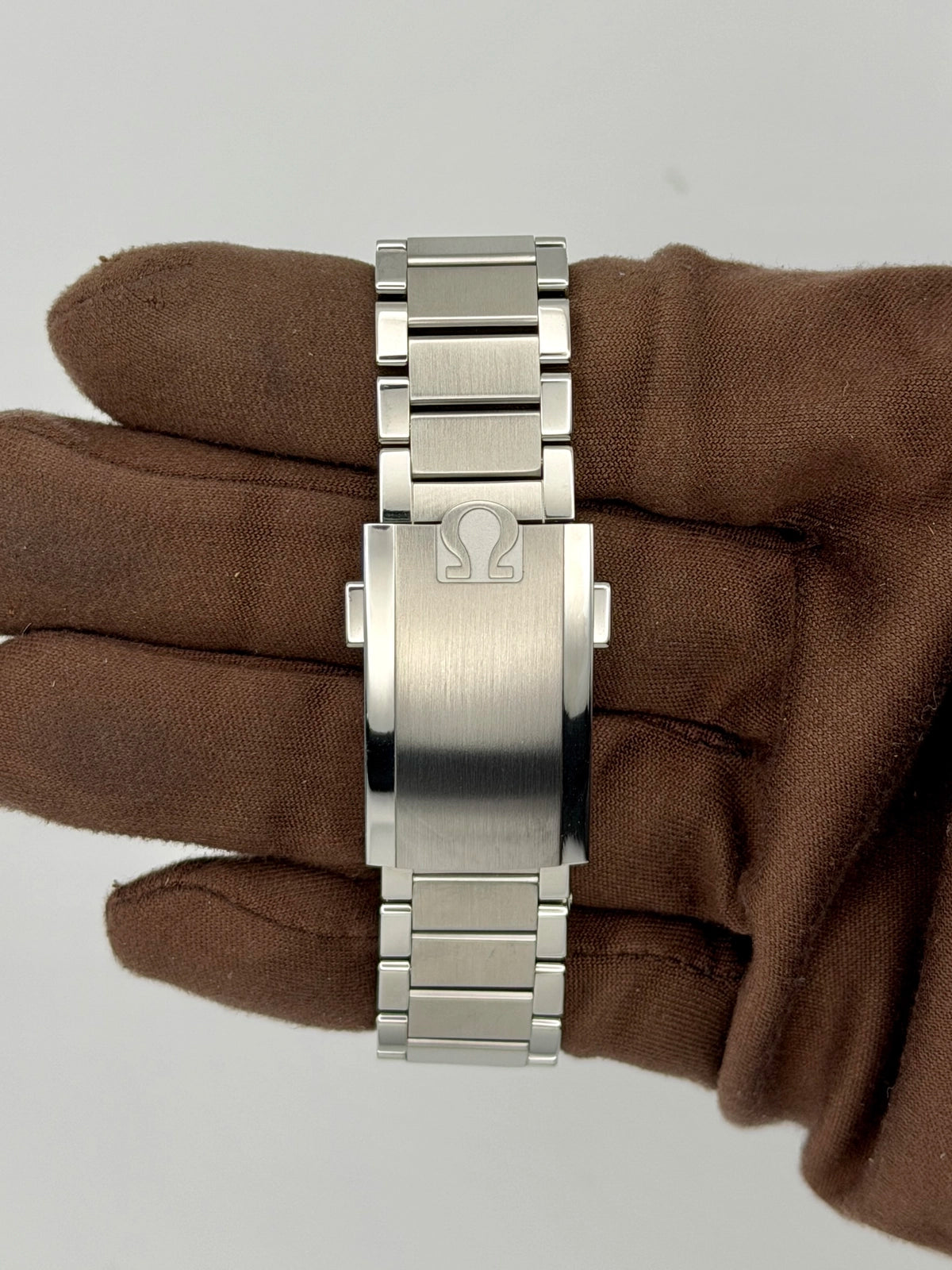 2023 Omega Speedmaster Moonwatch "Ed White" 39.7mm Stainless Steel 311.30.40.30.01.001