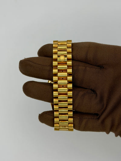 1995 Rolex Day-Date Porcelain Dial 36mm Yellow Gold 18238