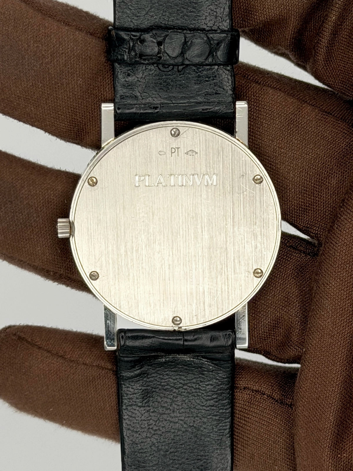 Corum Classic Platinum Quartz Quartz Granite 43.205.70 32.1 Platinum 43.205.70