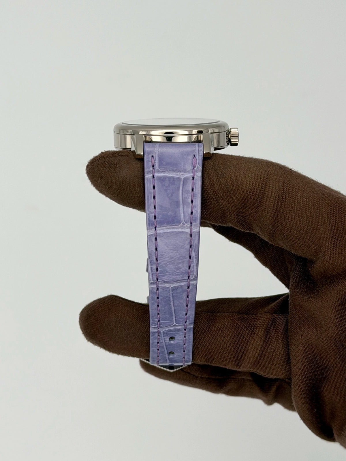 Patek Philippe Calatrava 7127G-010 — photo 5 of 8