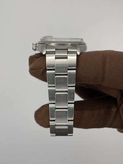 1975 Rolex Oyster Perpetual Date Green Khanjar for Sultanate of Oman 34mm Stainless Steel 1500