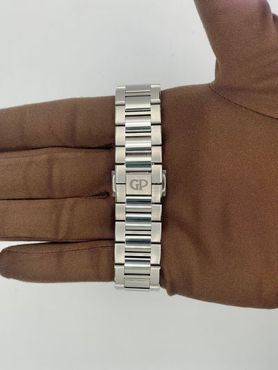 2025 Girard-Perregaux Laureato Chronograph 42mm Stainless Steel 81020-11-631-11A