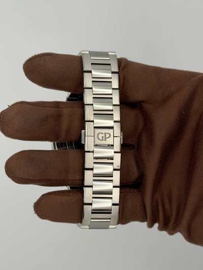 2025 Girard-Perregaux Laureato Chronograph Aiiro 42mm Titanium 81020-21-3311-1GM