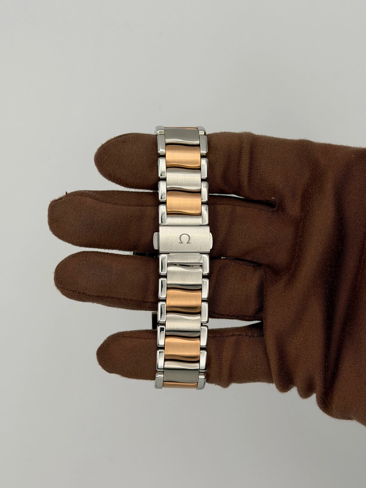 2026 Omega De Ville Ladymatic 34mm Stainless Steel/Sedna Gold 425.38.34.20.55.004