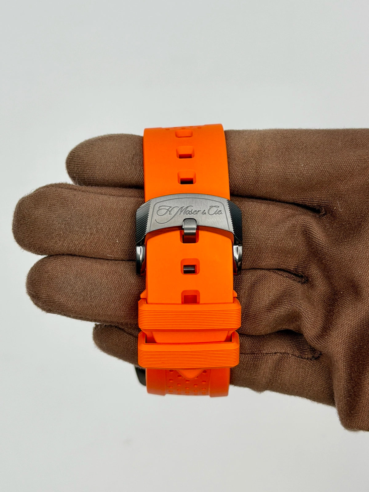 H. Moser & Cie. Pioneer Centre Seconds Spiced Aqua 3201-1205 — photo 7 of 8