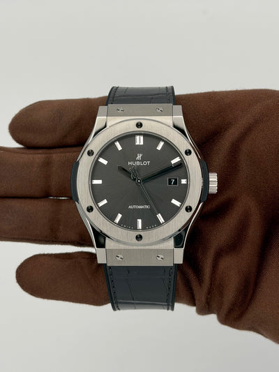 2026 Hublot Classic Fusion 42mm Titanium 542.NX.7071.LR