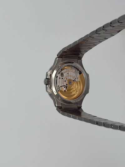 2023 Patek Philippe Ladies Nautilus 35mm Stainless Steel 7118/1A-010