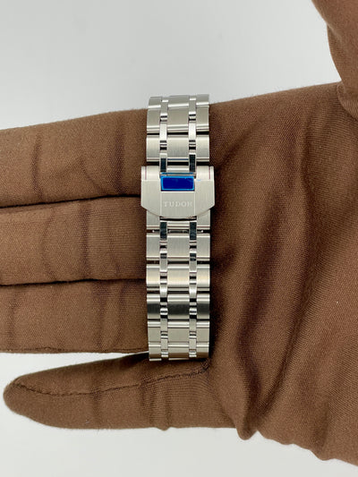 2025 Tudor Royal 34mm Stainless Steel M28400-0002