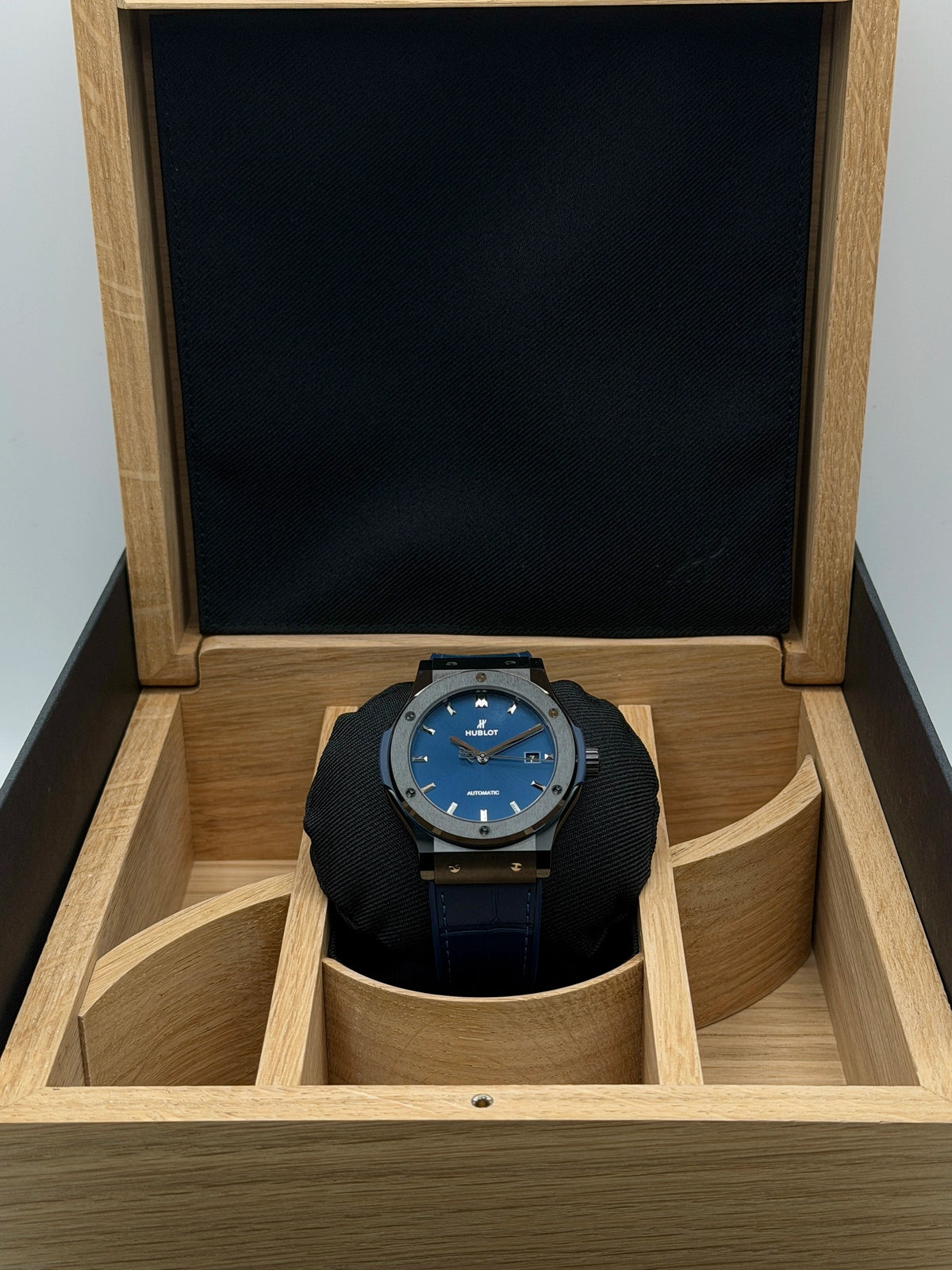 2026 Hublot Classic Fusion 42mm Ceramic 542.CM.7170.LR