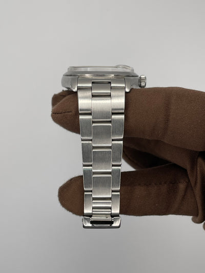 1975 Rolex Oyster Perpetual Date Green Khanjar for Sultanate of Oman 34mm Stainless Steel 1500