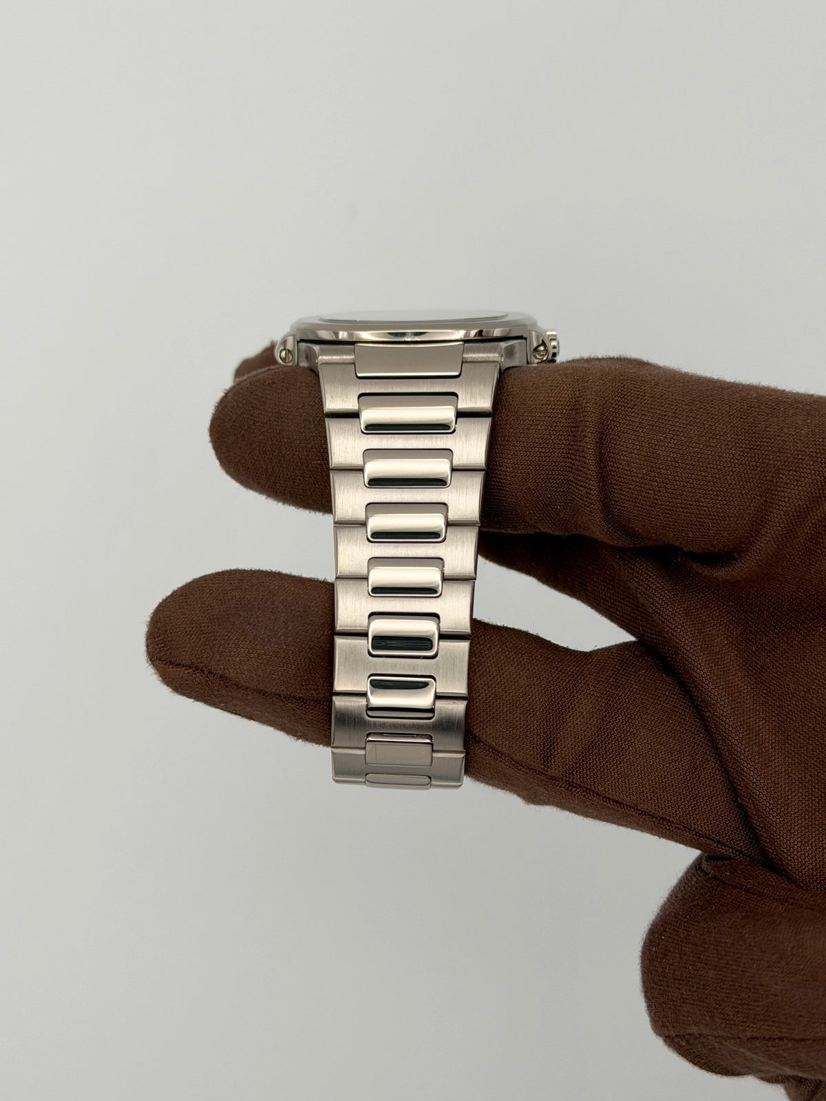 2011 Patek Philippe Ladies Nautilus 32mm White Gold 7011/1G-010